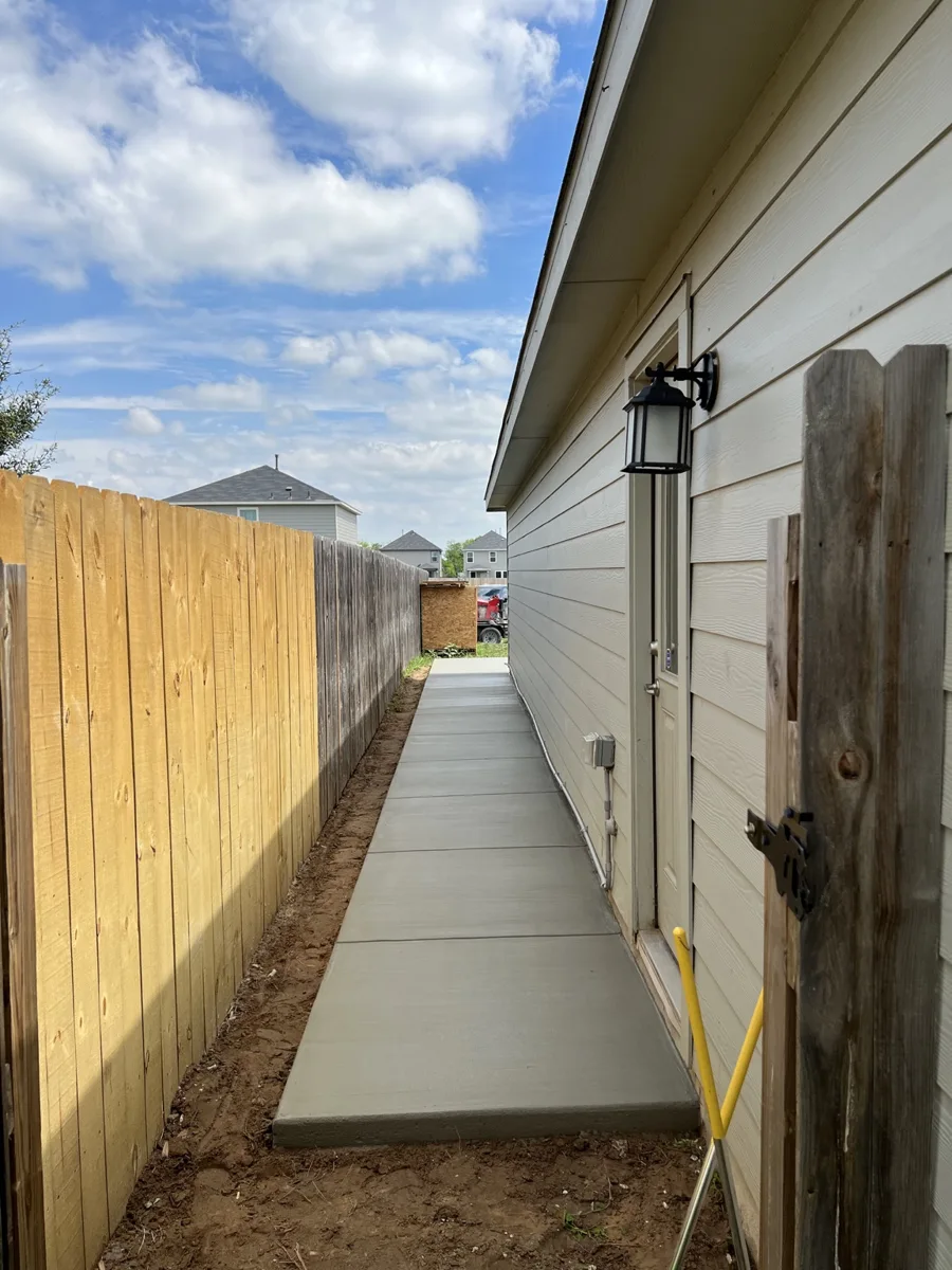EDF Enterprises Sidewalks & Walkways project photo 2
